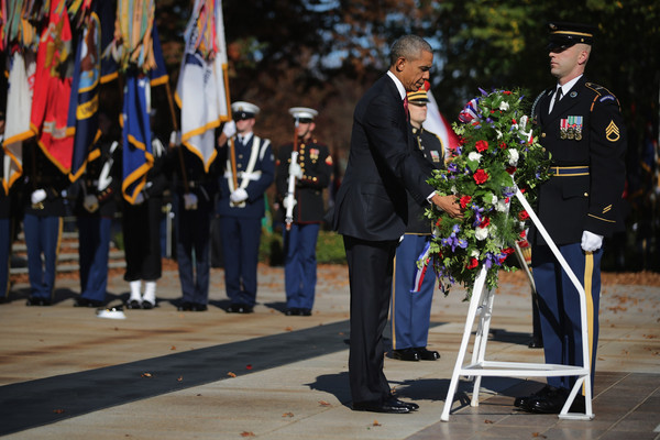 Barack+Obama+Veterans+Day+Commemorated+Arlington+EfOTXIKBEn5l